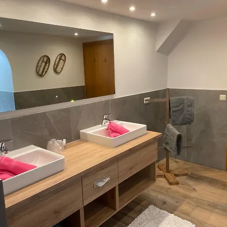 Das Apartment Rief Daheim Beim Wanderprofi Adults Only * Tannheim