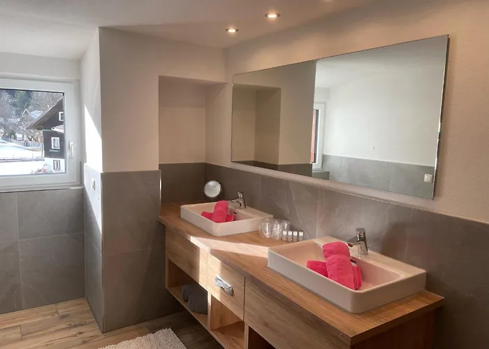 Rief Daheim Beim Wanderprofi Adults Only *