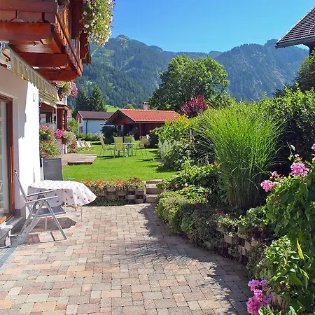 Wanderpension - Garni Rief - Adults Only Tannheim